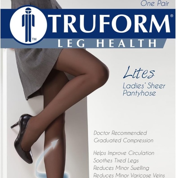 Truform 15-20 mmHg Compression Pantyhose Taupe Size Medium - Picture 7 of 7